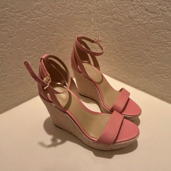 Michael Kors Size 9.5 Kimberly Espadrille Wedge Sandals Pink Preppy Coastal - Picture 2 of 11